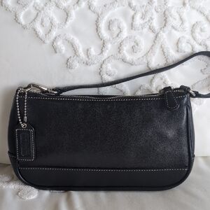 COACH Vintage Hampton 🖤Black Leather Zip Top Pochette Bag